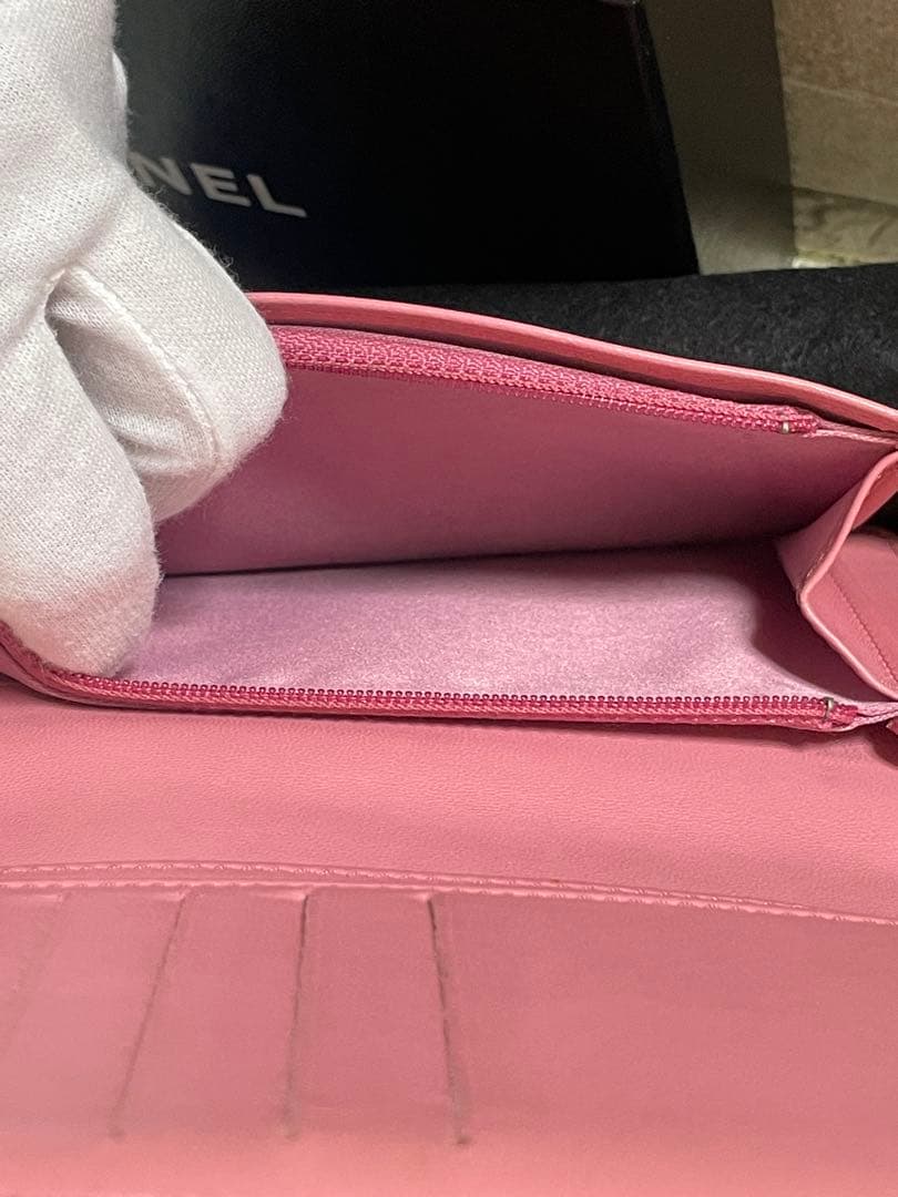 ★CHANEL★マトラッセラムスキン★フラワーエンボス 二つ折り長財布★