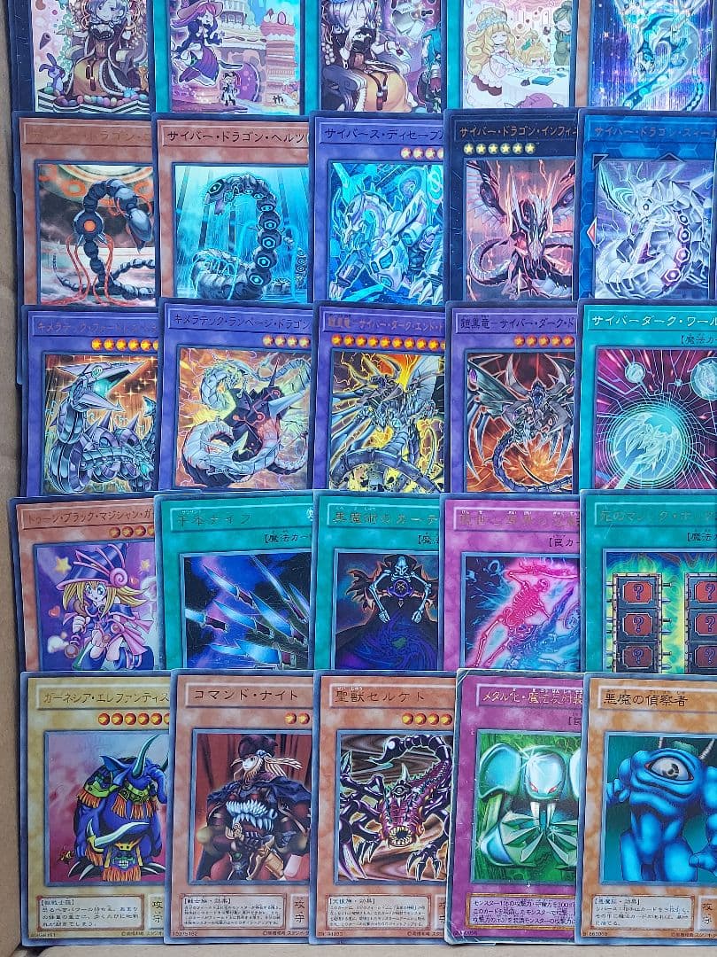 遊戯王　まとめ売り　11100枚　SR以上約2000枚