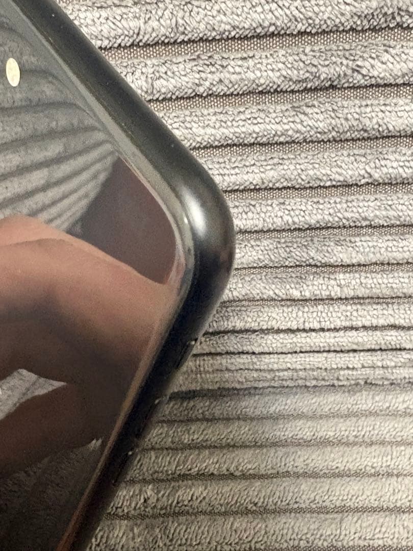 iPhone SE 第2世代(2020) 128GB 77% SIMフリー