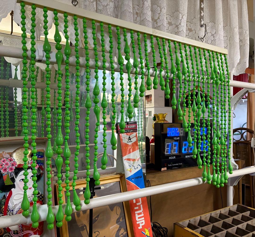 珠のれん 昭和レトロ レトロポップ ビーズ グリーン 当時物 箱付き