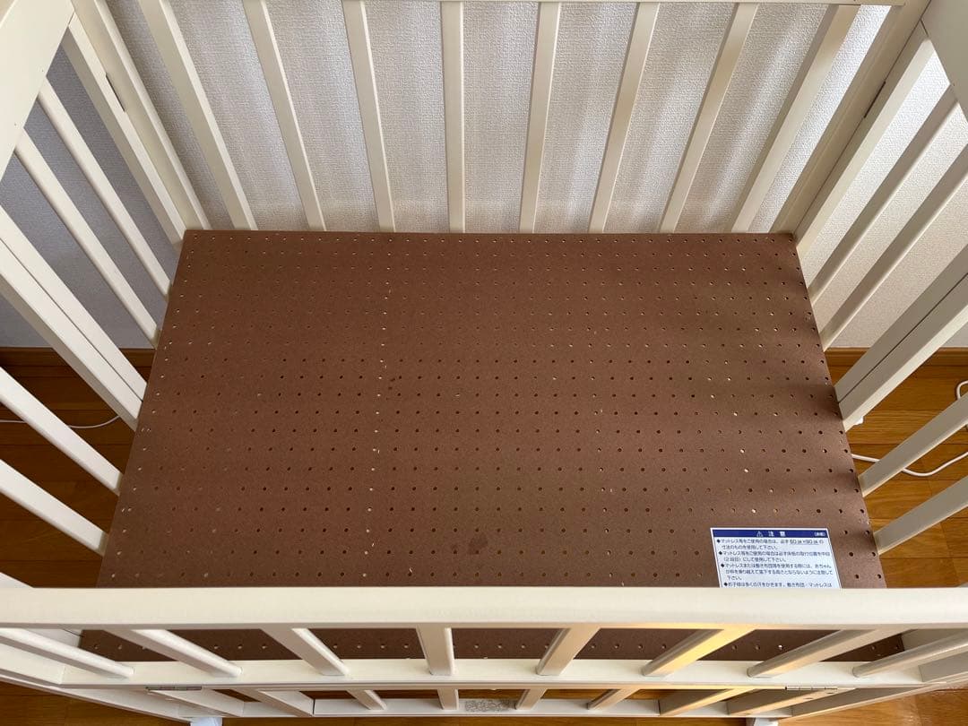 カトージ KATOJI ミニサイズ ベビーベッド クリーム色 付属品付き セール