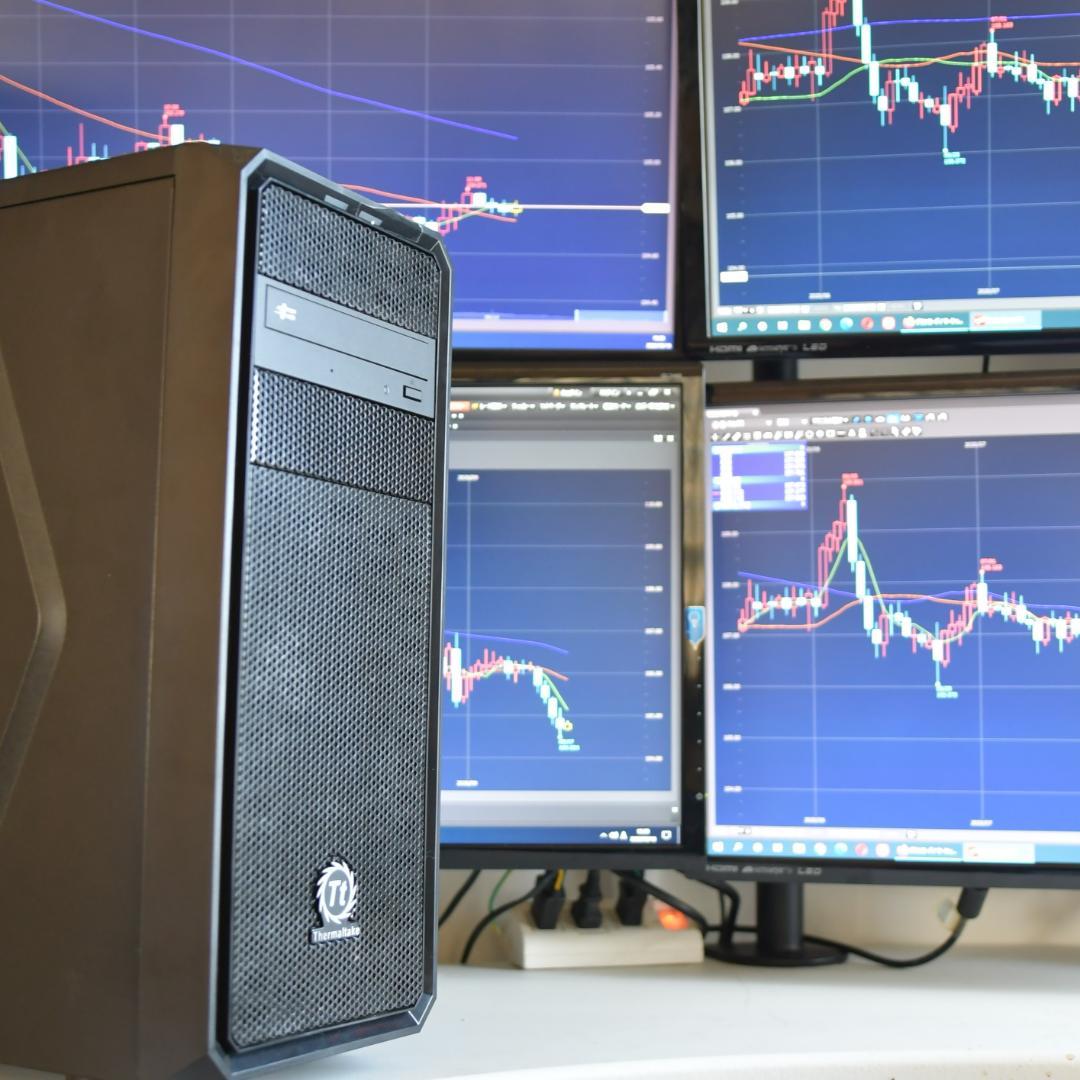 デイトレ パソコン ＋ ２２型 液晶ｘ４台 ＋ アーム