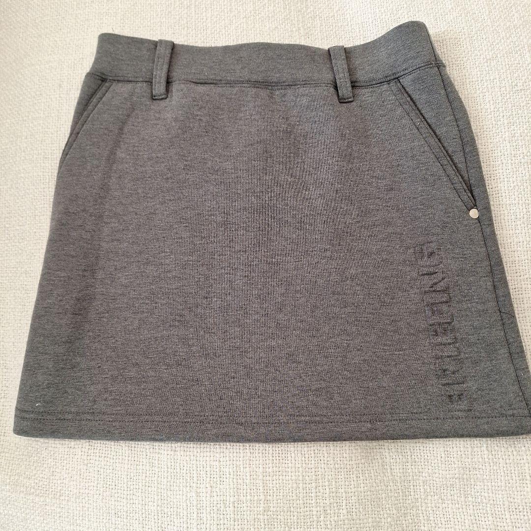 BRIEFING スカート