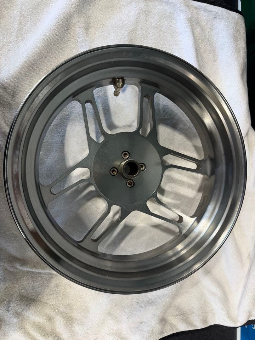 シグナスX 4.5型 MOS鍛造ホイール