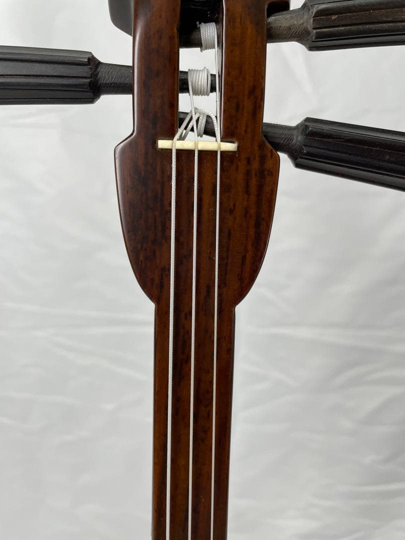 宮古木工芸 與儀栄功作 縞黒檀/カマゴン 棹/三線