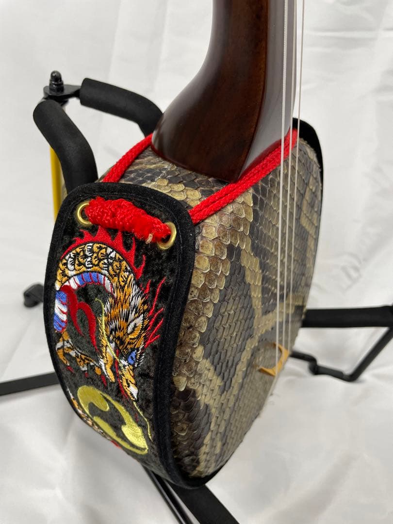 宮古木工芸 與儀栄功作 縞黒檀/カマゴン 棹/三線