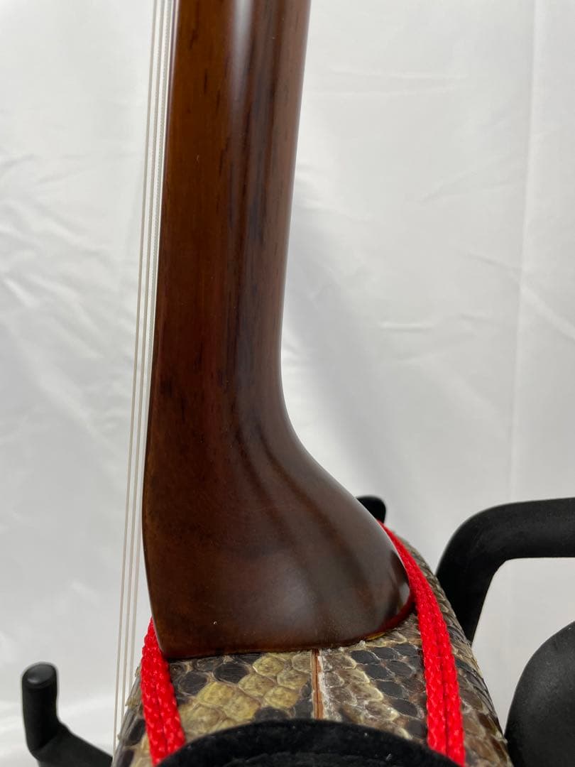 宮古木工芸 與儀栄功作 縞黒檀/カマゴン 棹/三線