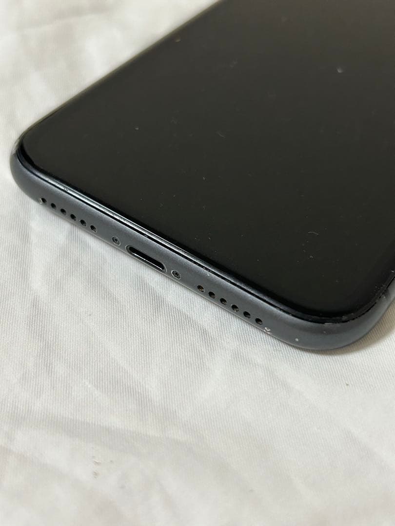 iPhone 11 本体 ブラック SIMフリー 箱アリ