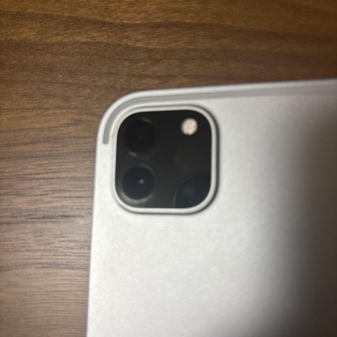 【ジャンク品】【動作確認済み】　iPad Pro 11インチ　第三世代　シルバー