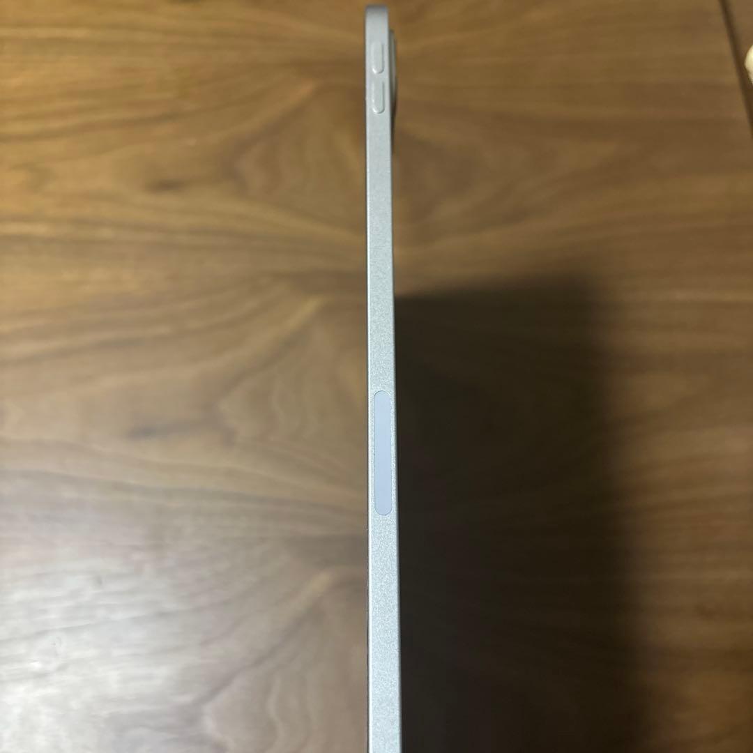 【ジャンク品】【動作確認済み】　iPad Pro 11インチ　第三世代　シルバー