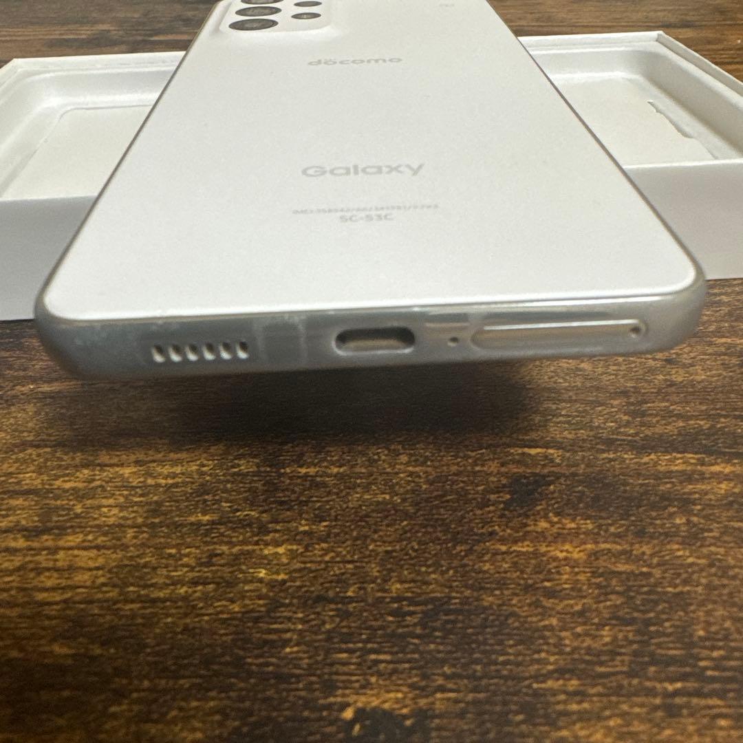 Galaxy A53 5G docomo ホワイト128GB 本体　SIMフリー
