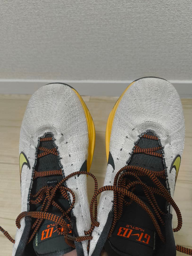 GTハッスル 3 28.5 ホワイト セーフティオレンジ ボルト