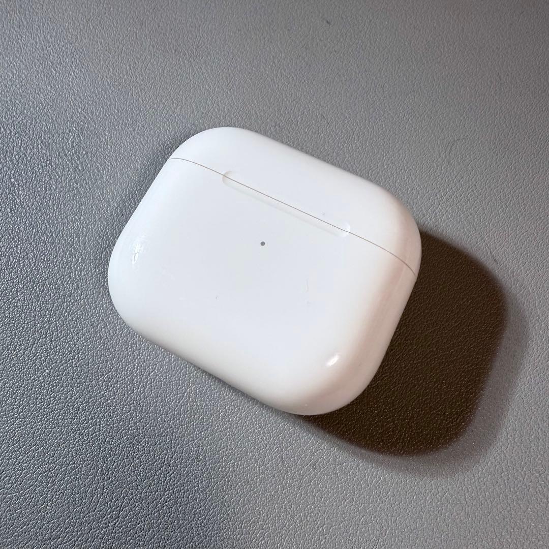 AirPods 第3世代　ケーブル付き　Apple 美品