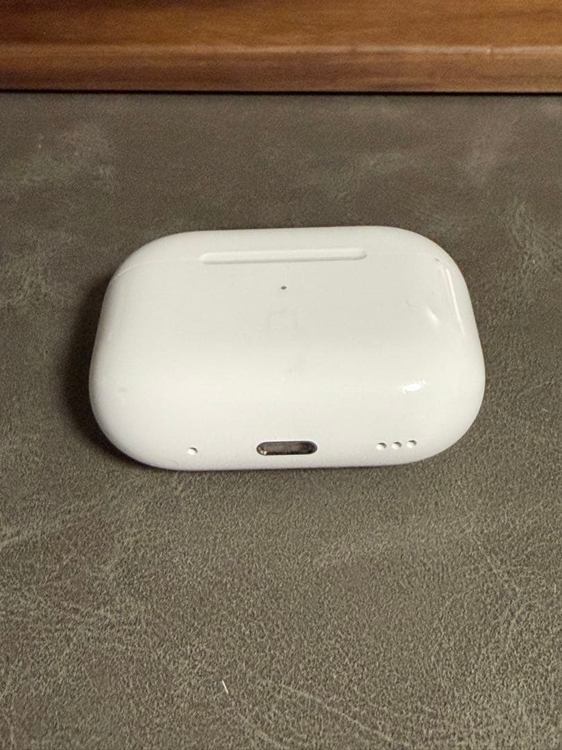 AirPods Pro2（第2世代）本体 Lightningケーブル