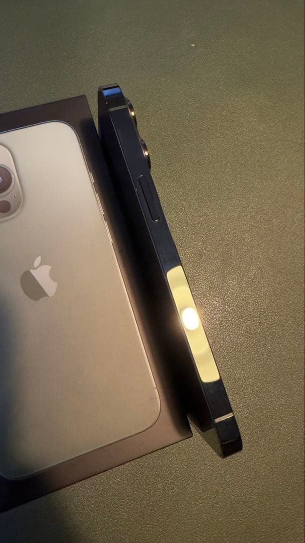 iPhone13pro 256GB アルパイングリーン simフリー　美品