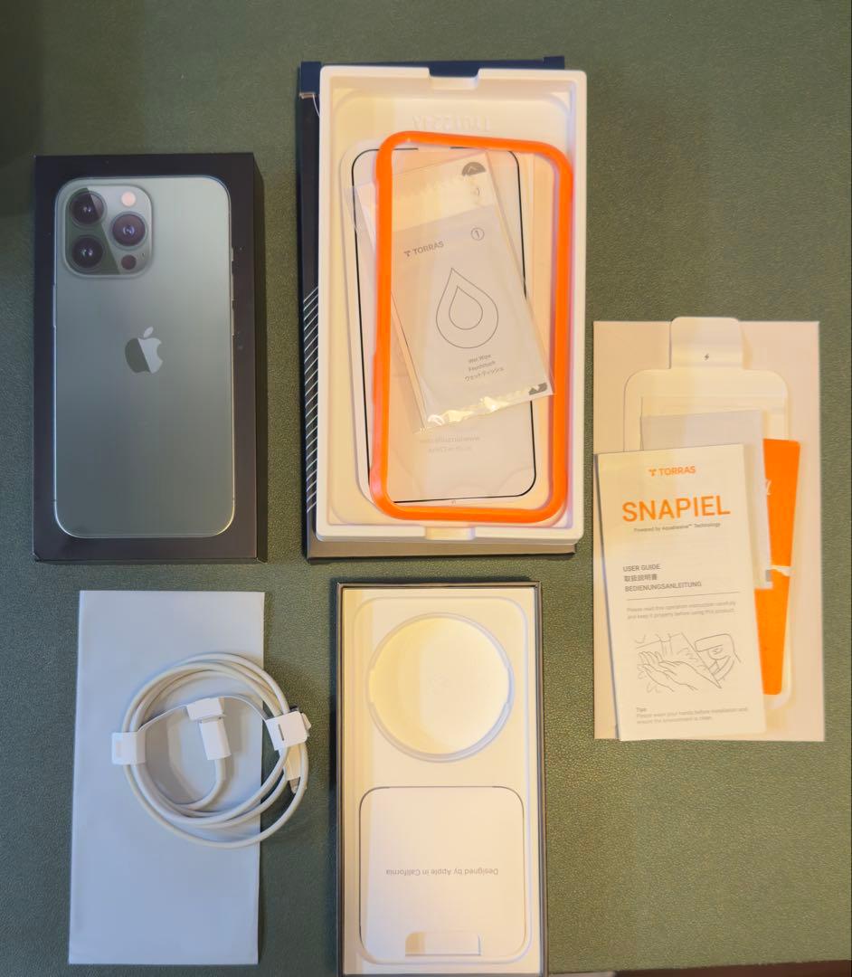 iPhone13pro 256GB アルパイングリーン simフリー　美品