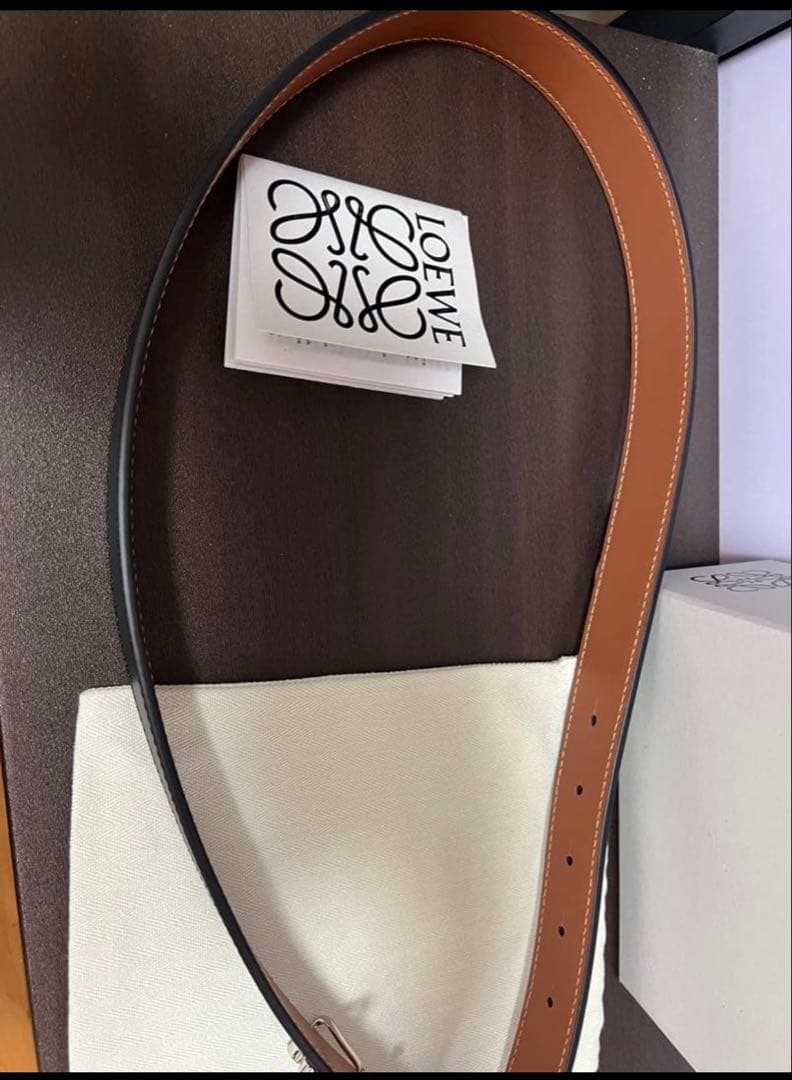 LOEWE 新品未使用 試着のみ アナグラムレザーベルト 75