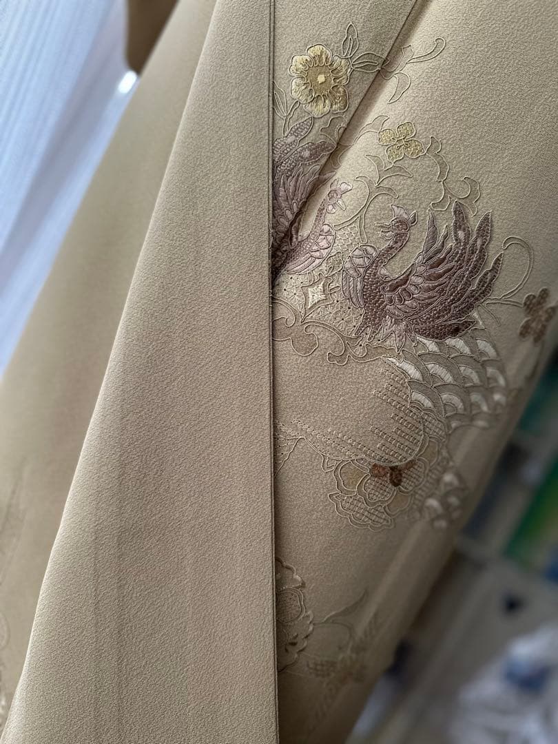 付け下げ訪問着 辛子色 正絹 高級ちりめん素材に汕頭刺繍 単品