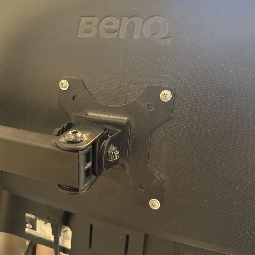 BenQ モニター VESAマウント対応
