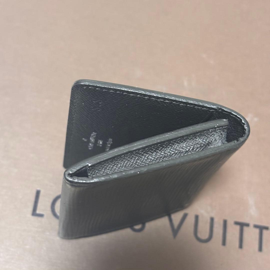 LOUIS VUITTON ブラック名刺入れ エピ アンヴェロップ カードケース