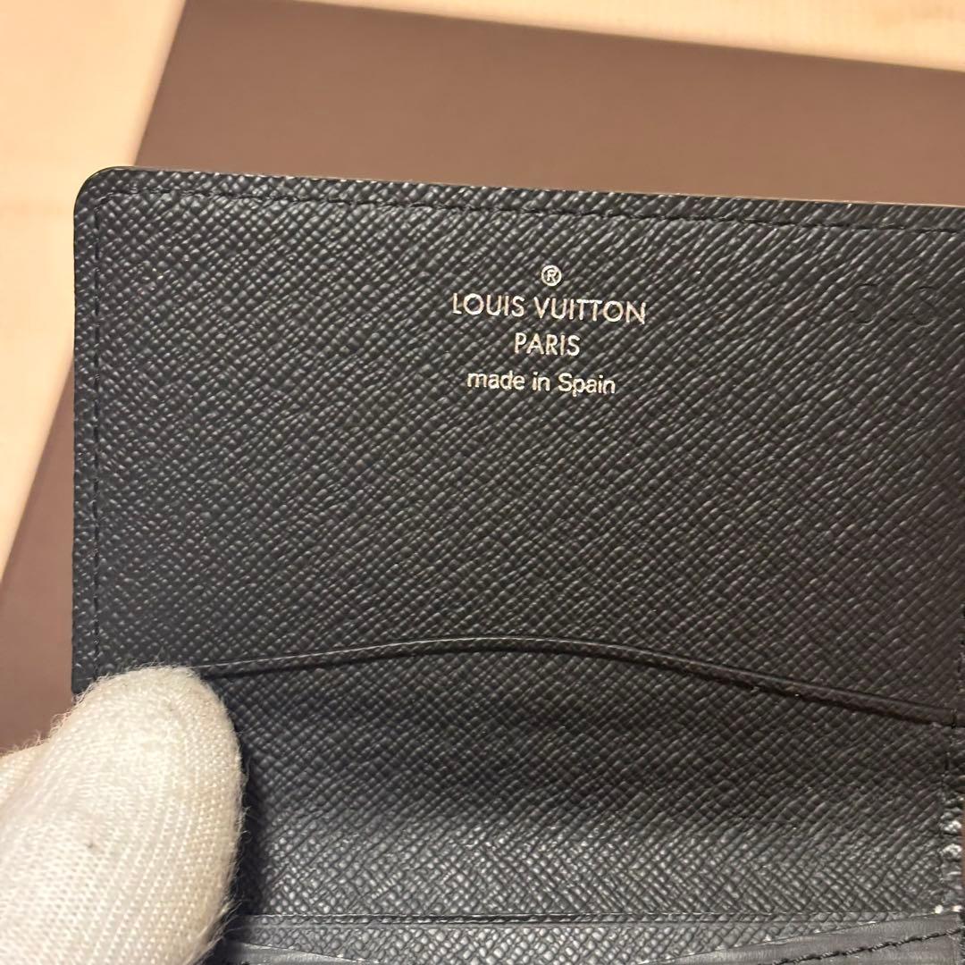 LOUIS VUITTON ブラック名刺入れ エピ アンヴェロップ カードケース