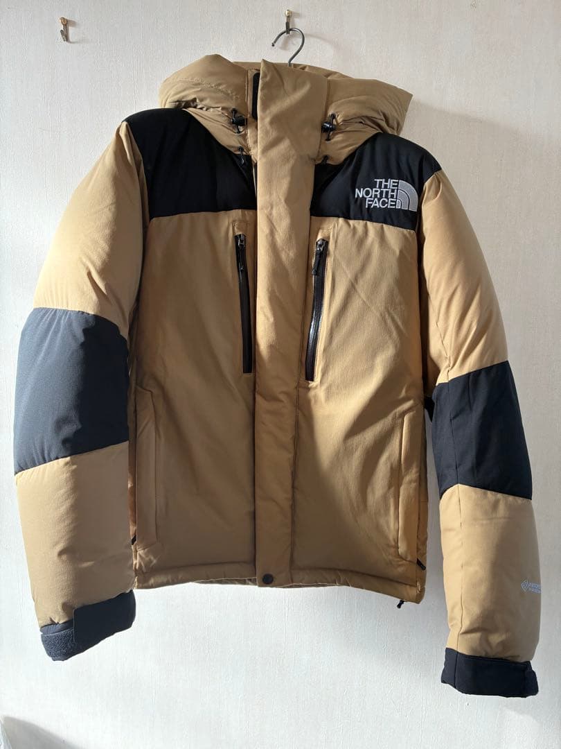 極美品ケルプタン　ND92340バルトロライトダウンジャケット