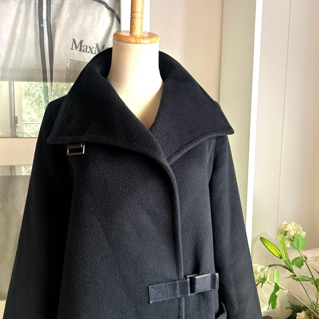 マックスマーラ 黒に近い紺色　キャメル素材100% 暖かいコート