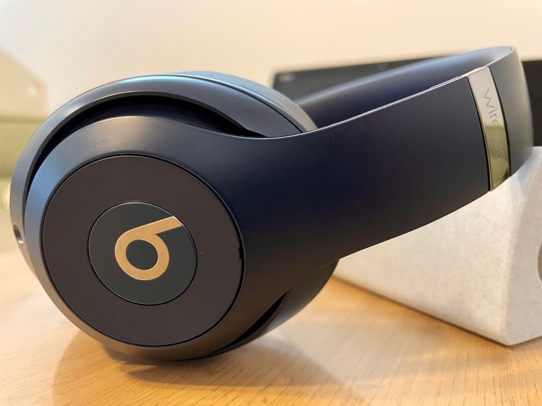 極美品！ Beats Studio3ワイヤレス ヘッドホン ネイビー