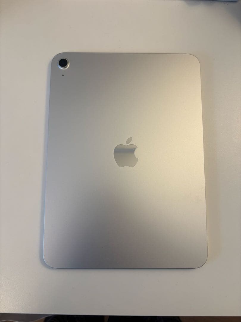 Apple iPad (A16) シルバー 256GB 本体＋付属品セット
