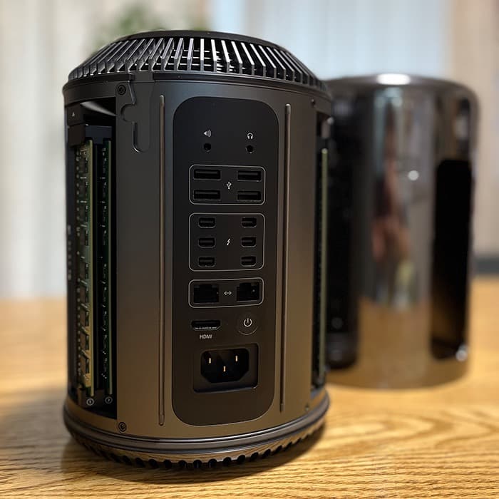 Mac Pro Late 2013 12コア 32GB D500　512GB