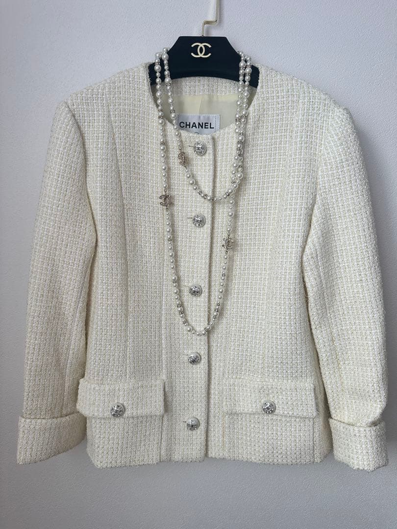 シャネル　ノーカラージャケット ホワイト　おまけ付き