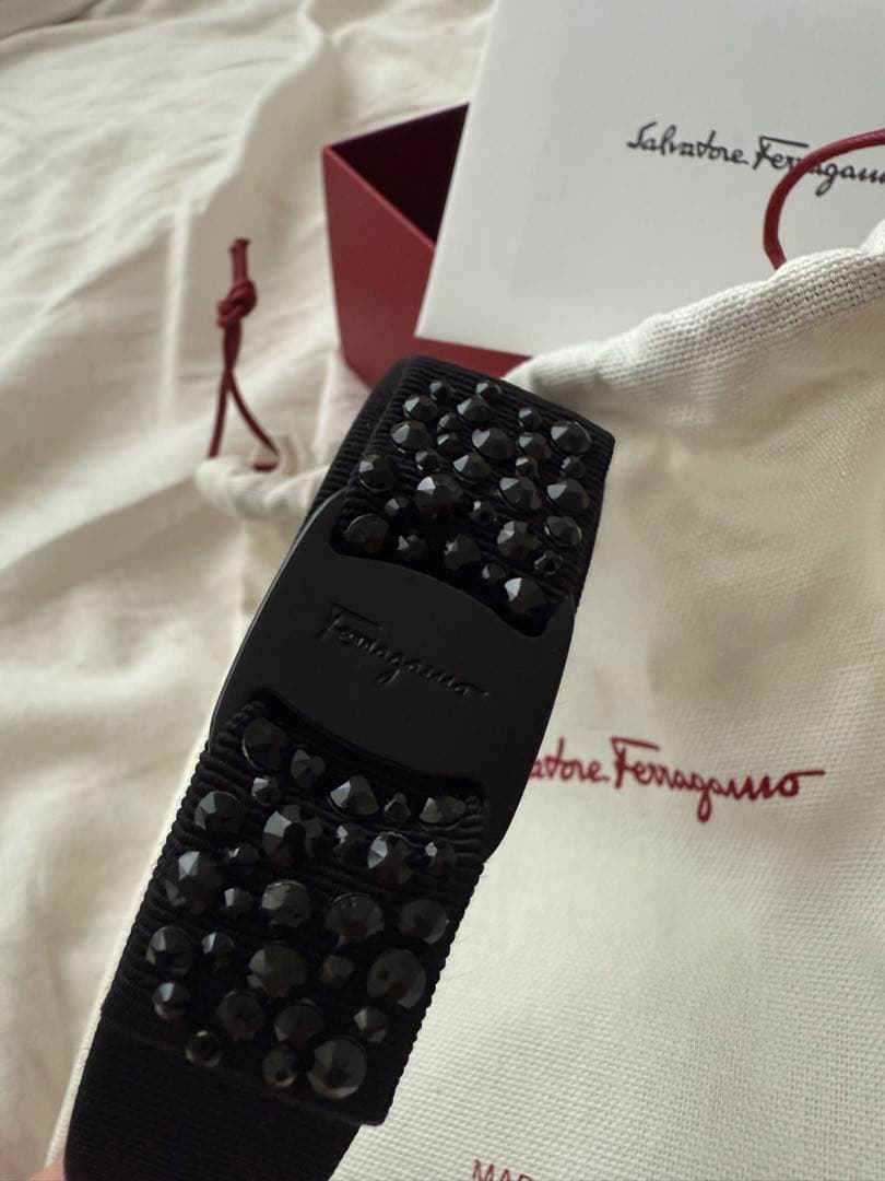 FERRAGAMO カチューシャ ブラック