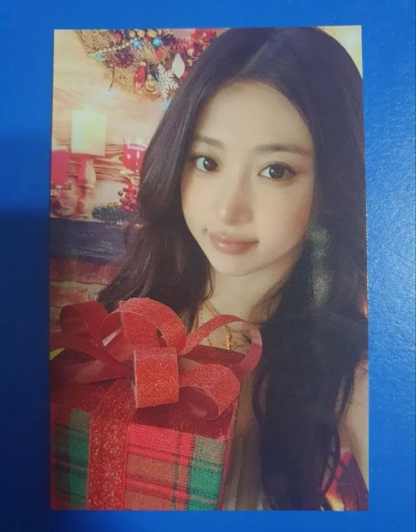 韓国　le sserafim　ルセラフィム　ユンジン　サノク　トレカ