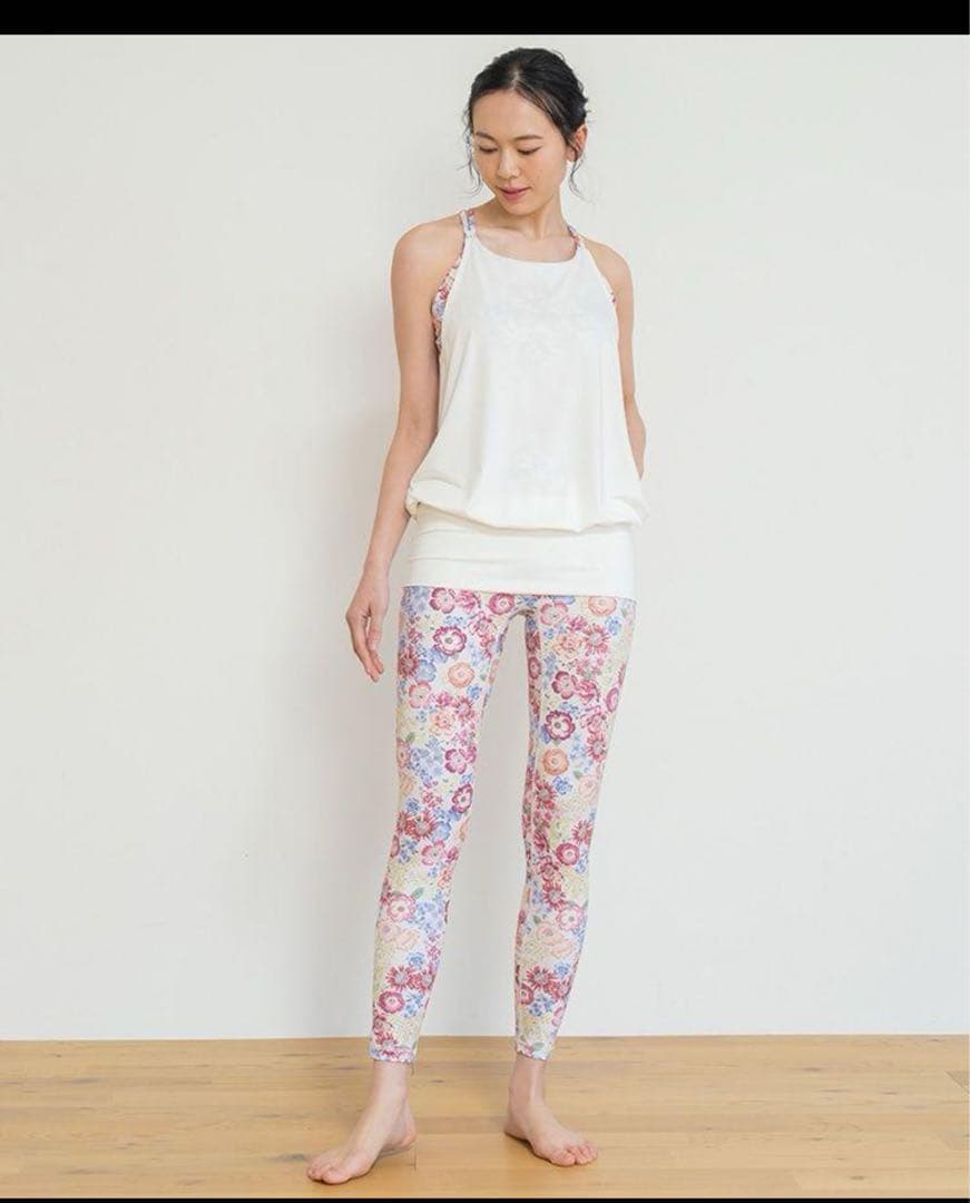 SUKALA エンブロイダリープリントカバーキャミソール レギンス　セットL