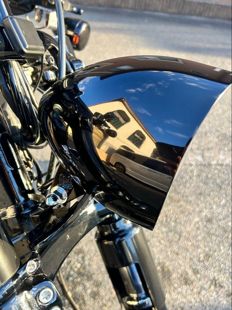 TRIJYA 砲弾型ヘッドライトハウジング　ハーレーブレイクアウト