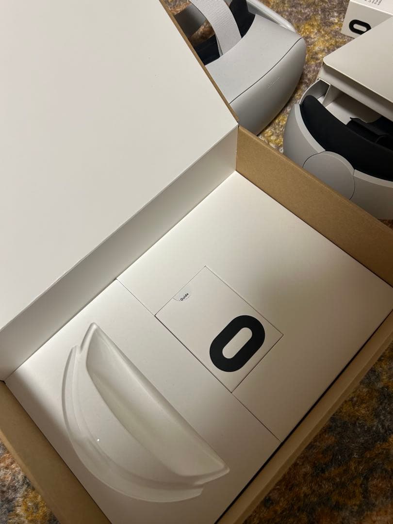  Quest 2 完全ワイヤレスのオールインワンVRヘッドセット