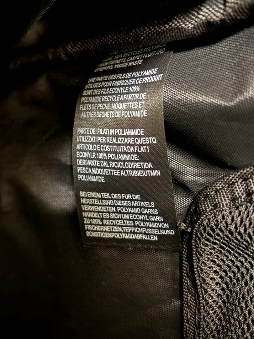 アディダス　バレンシアガ　リュック　美品