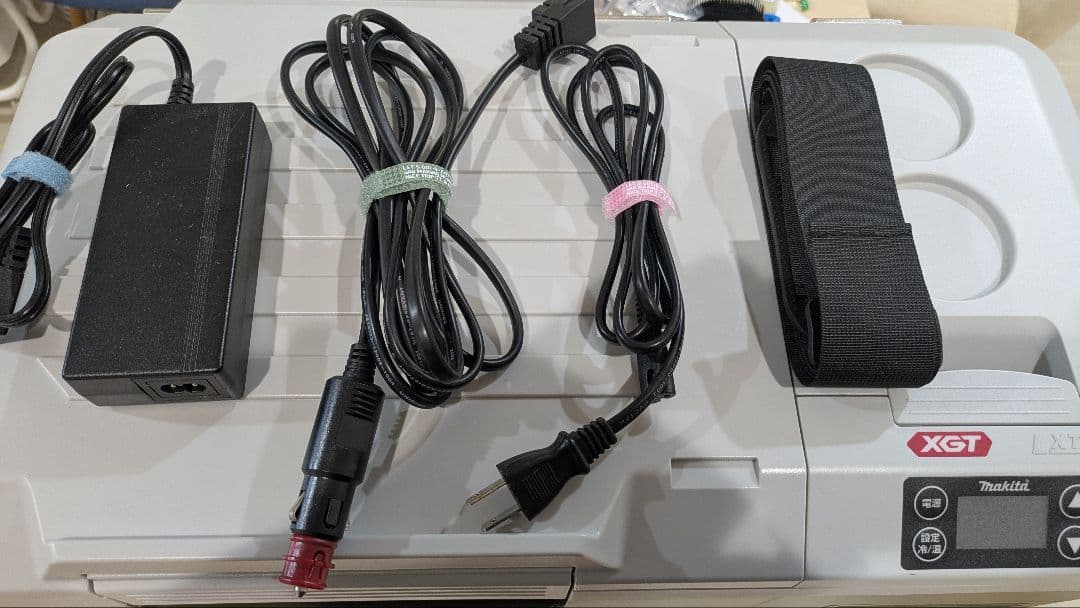 値下げ　Makita マキタ　CW001G 20L 充電式保冷温庫 屋外未使用