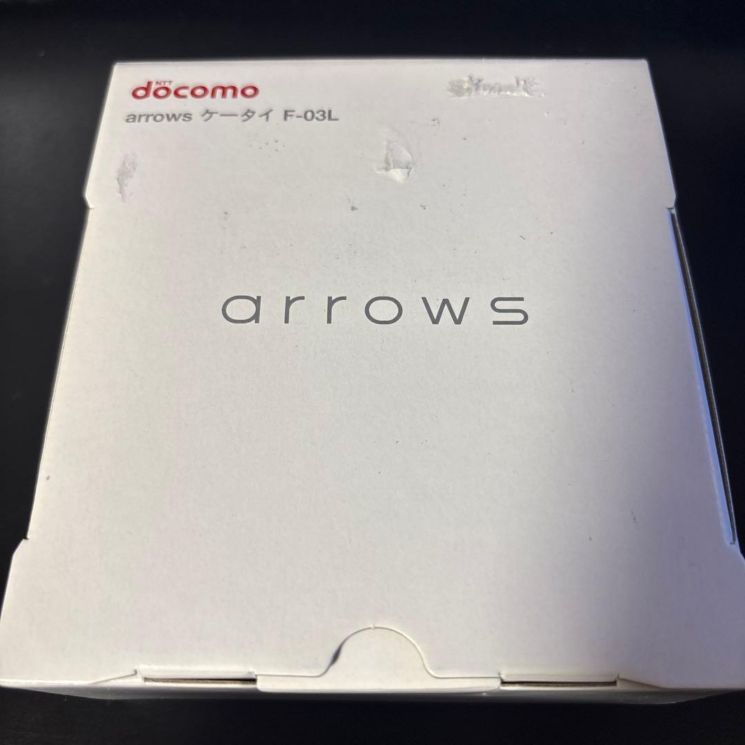 docomo arrows F-03L ケータイ
