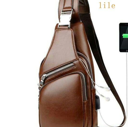 男の人胸元シングルショルダーバッグファッションカジュアル\"