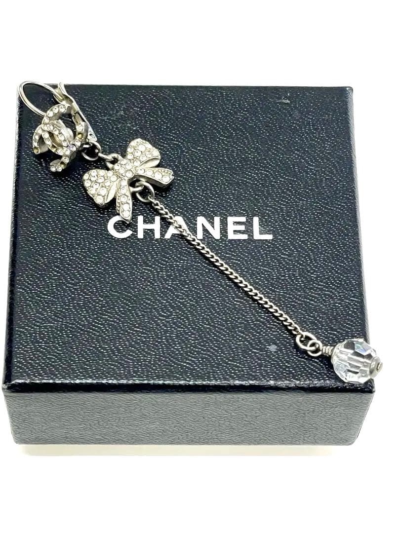 た*や様 正規品CHANELリボンモチーフ・ロングチェーンピアス