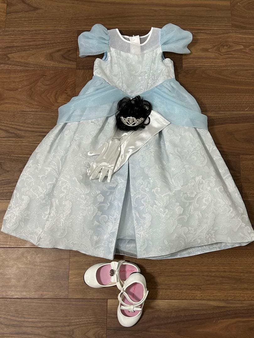 ビビディバビディブティック　シンデレラドレス　ティアラ グローブ ヘア 靴