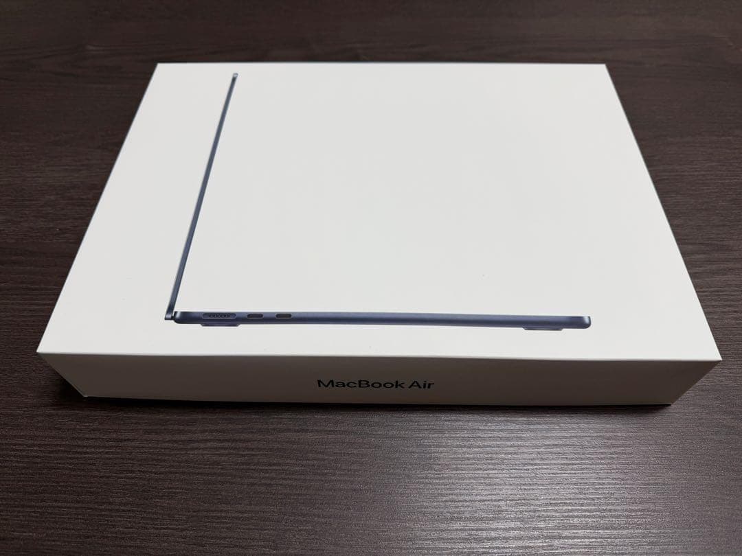Apple MacBook Air M3 2024 13インチ