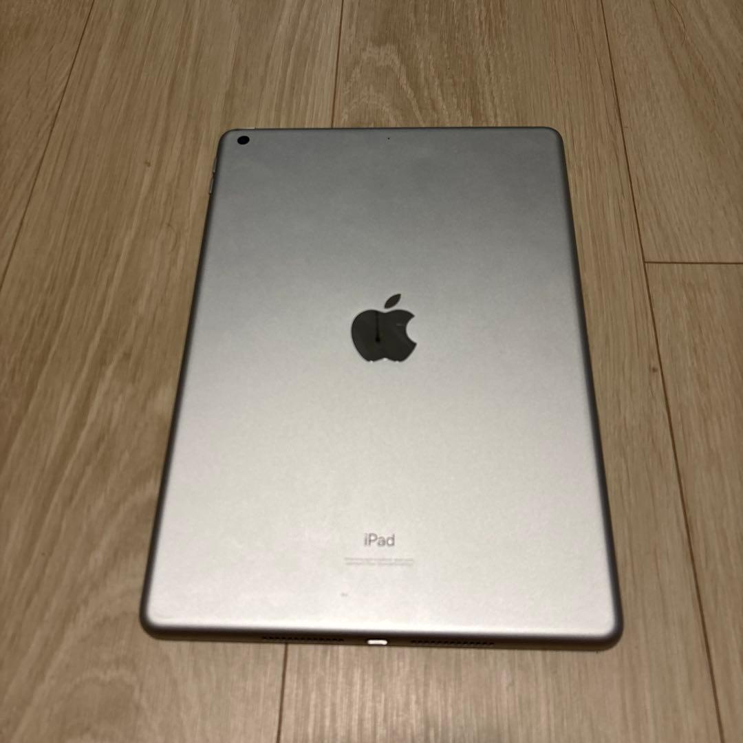 iPad 第8世代 本体 シルバー Apple Pencil/充電器 付き