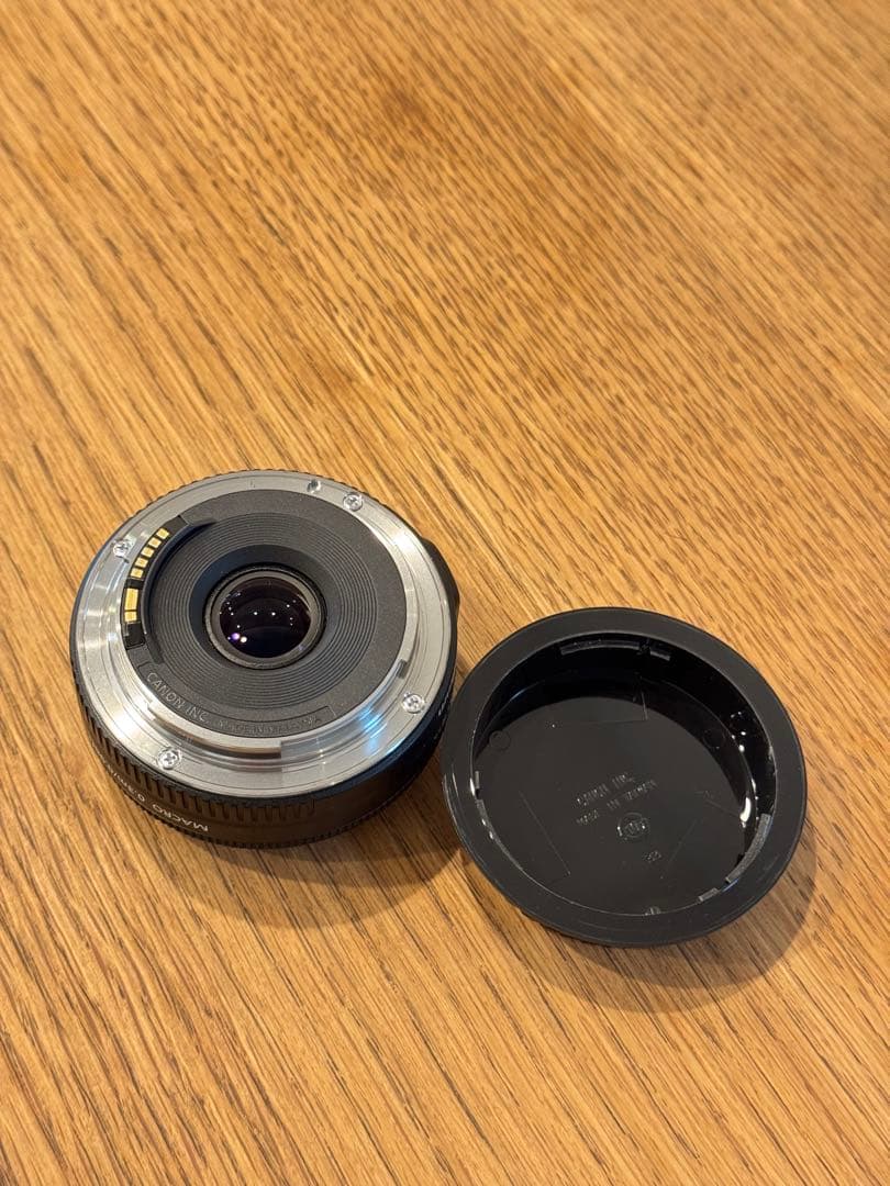 Canon 40mm F2.8 単焦点レンズ