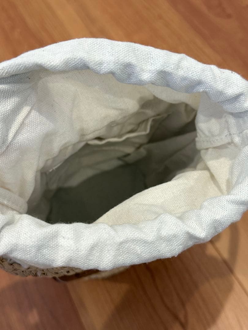 ラフィア　かごバッグ　ショルダー　ロエベ好きな方