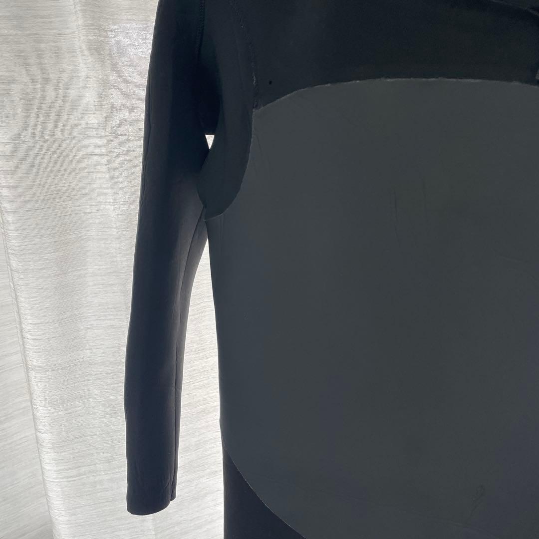 寒くなって来たのでSALE‼️美品HurleyウェットスーツL size