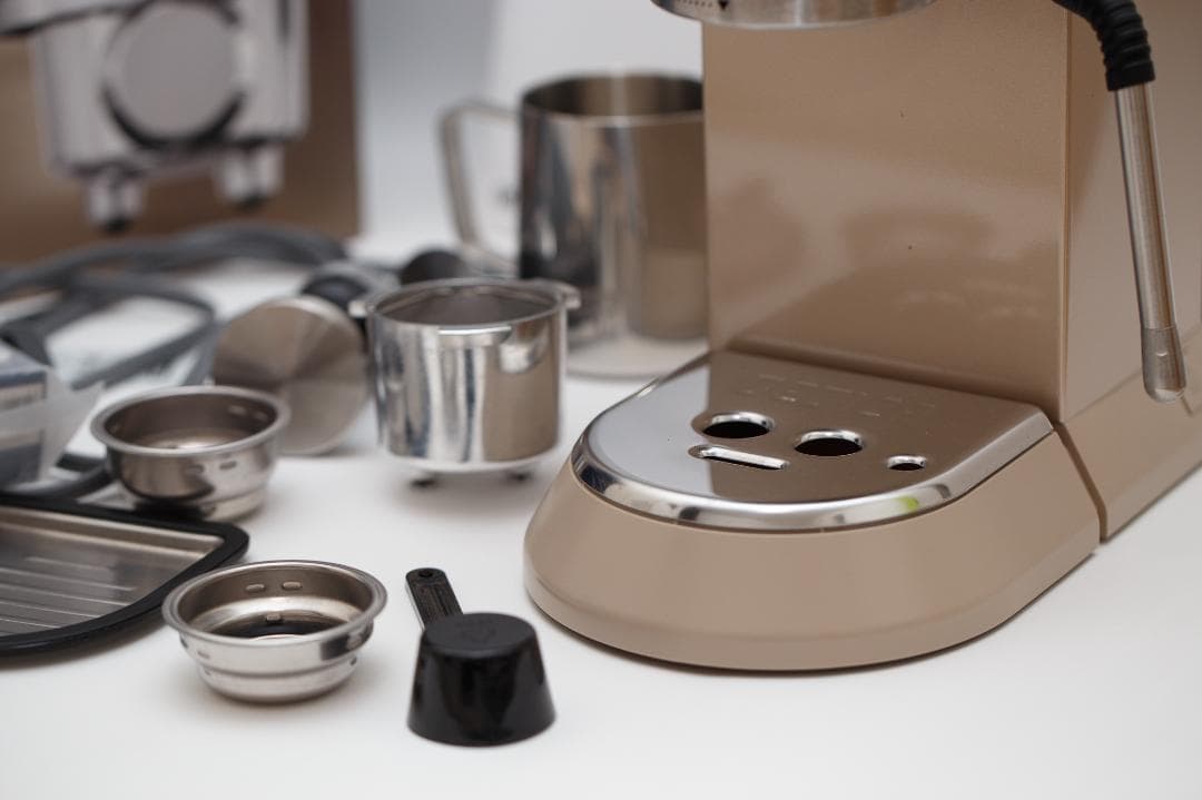 デロンギ EC885J デディカ アルテ エスプレッソ・カプチーノメーカー