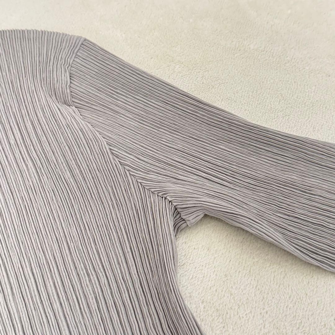 極美品✨ISSEY MIYAKE プリーツ　グレー　長袖　ハイネック　Lサイズ