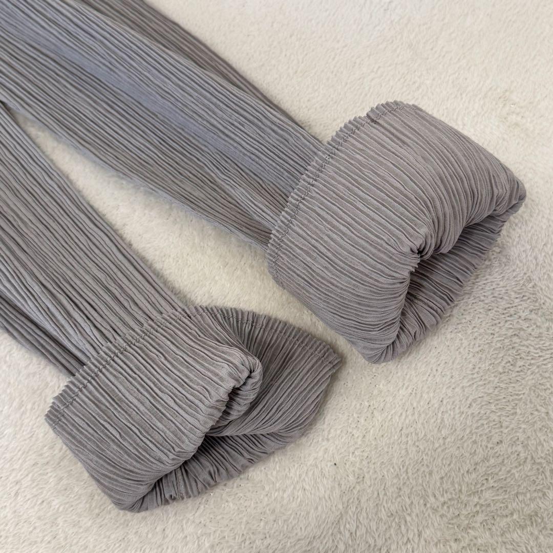 極美品✨ISSEY MIYAKE プリーツ　グレー　長袖　ハイネック　Lサイズ